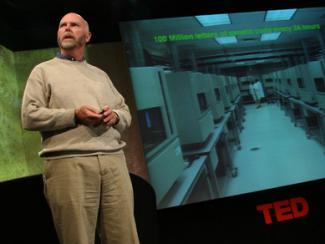Craig Venter habla sobre el ADN y el mar